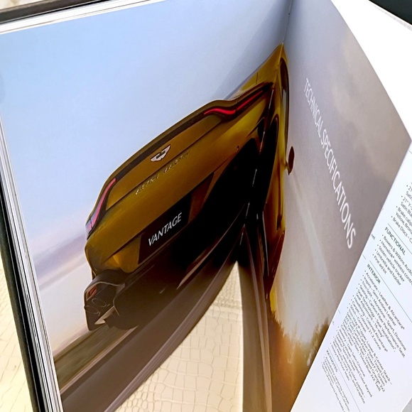 Brand New  Aston Martin Vantage 2024 Hardback Sales Brochure - Picture 5 of 5